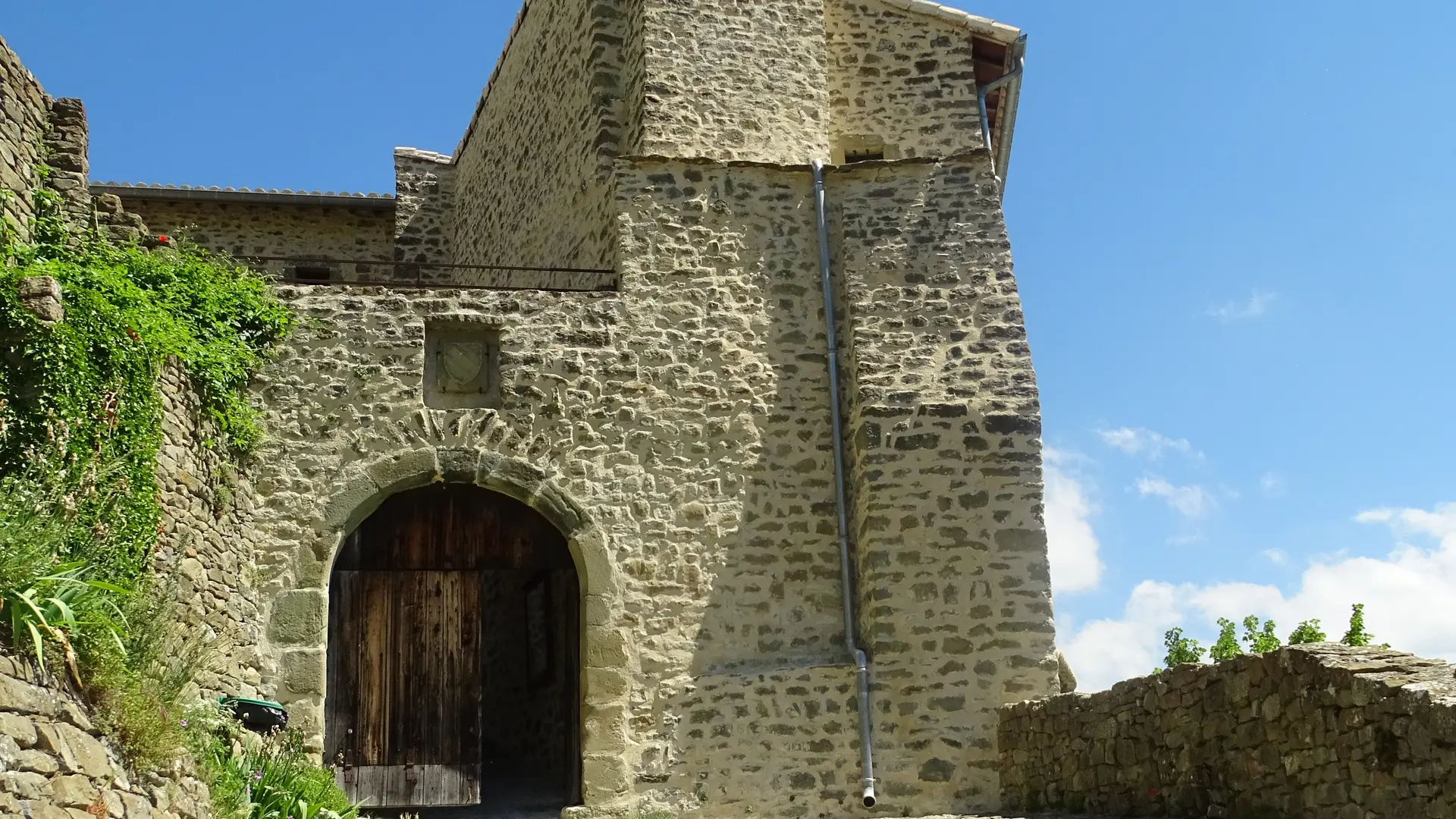 Poët Célard