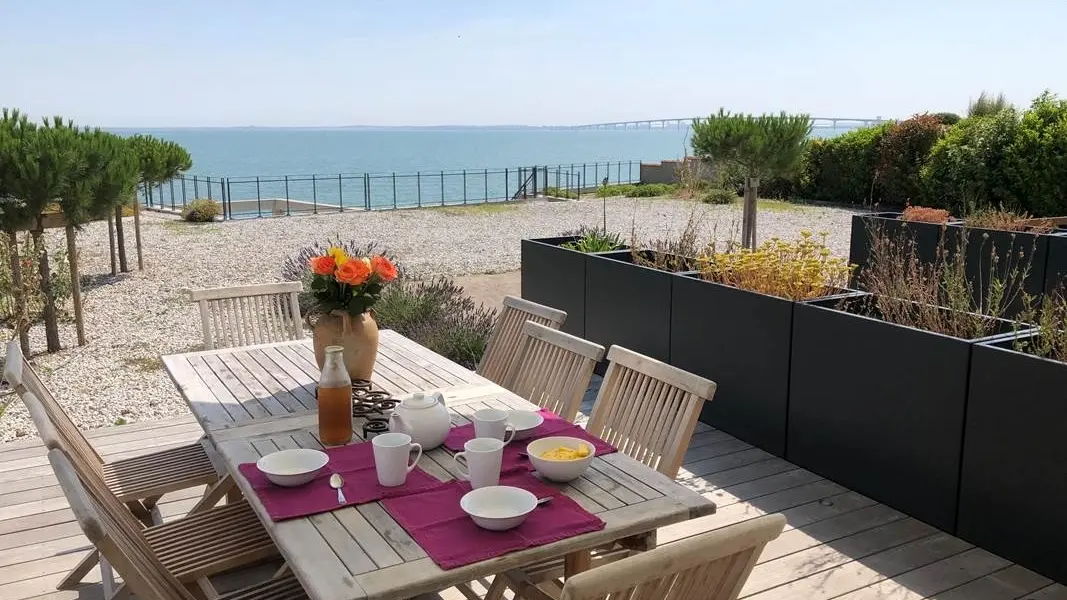Terrasse sur mer