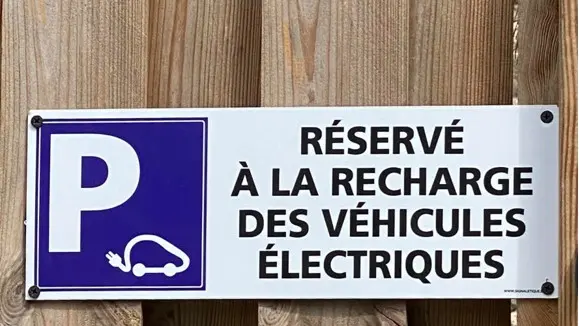 Prise pour voiture électrique