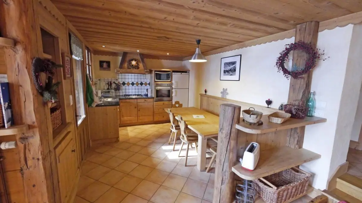 Le coin repas et cuisine