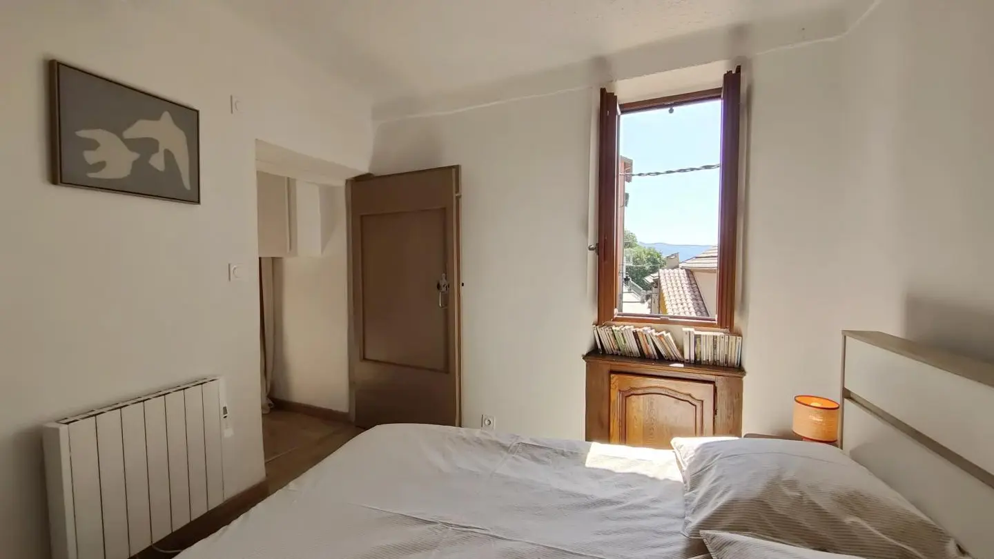 Chambre 1 Lit double - Le Four 2 d'llonse - Gîtes de France Alpes-Maritimes