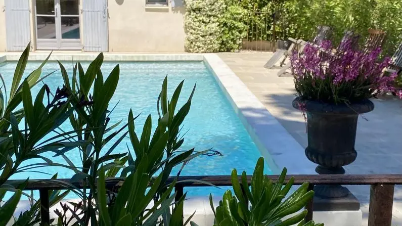 Pool house