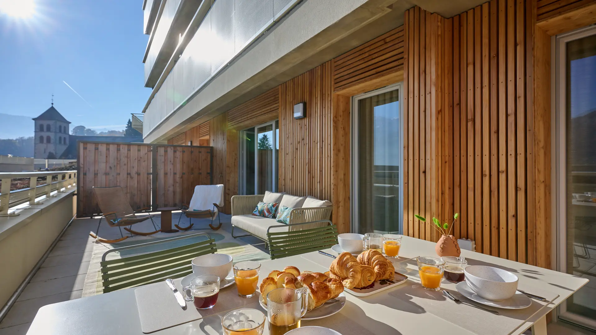 Terrasse - petit déjeuner