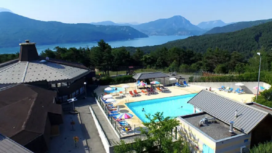 Vue aérienne piscine