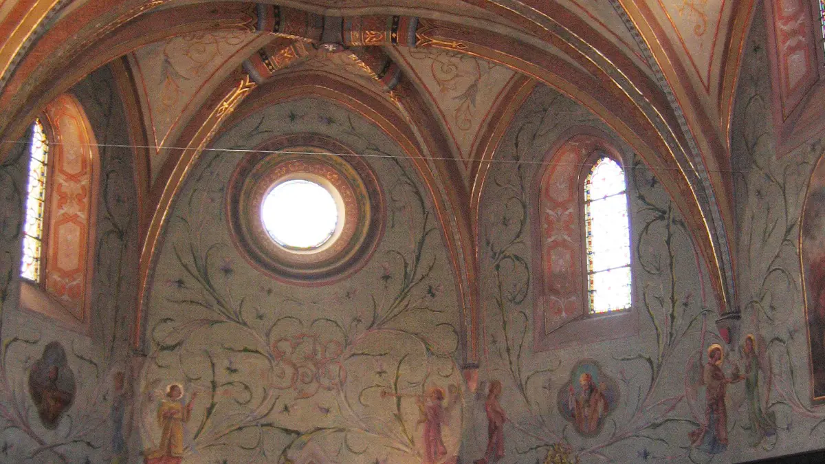 Interior de la iglesia de Saint-Jean