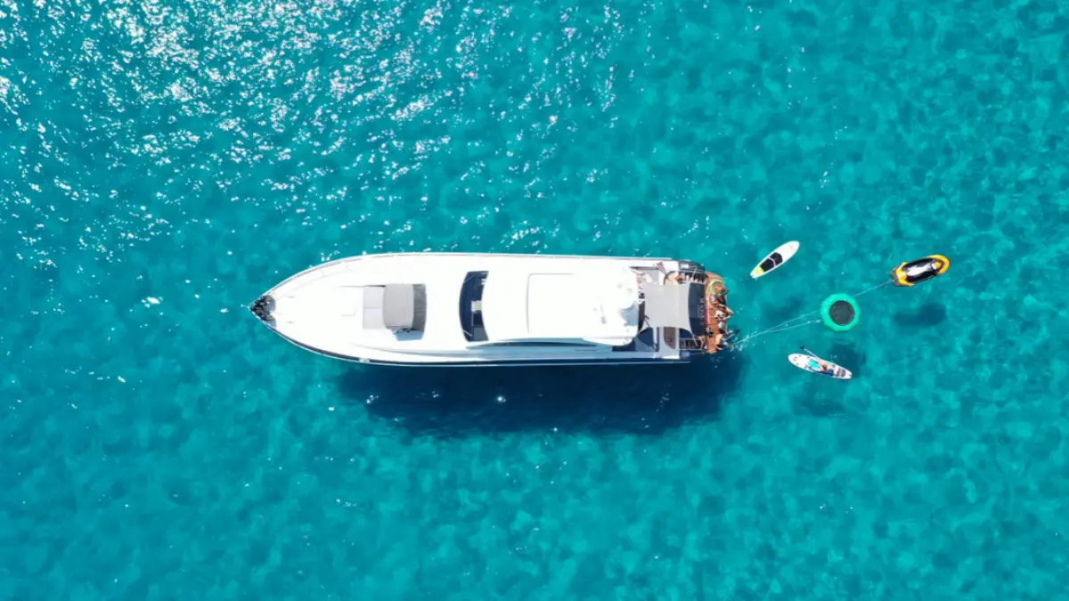 yachts