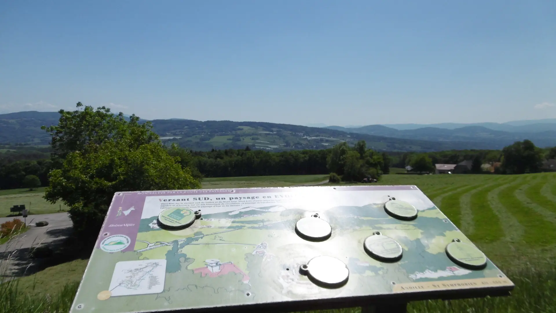 Table de lecture de paysage Jussy Andilly