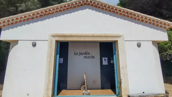 Sentier marin, une balade aquatique au Domaine du Rayol