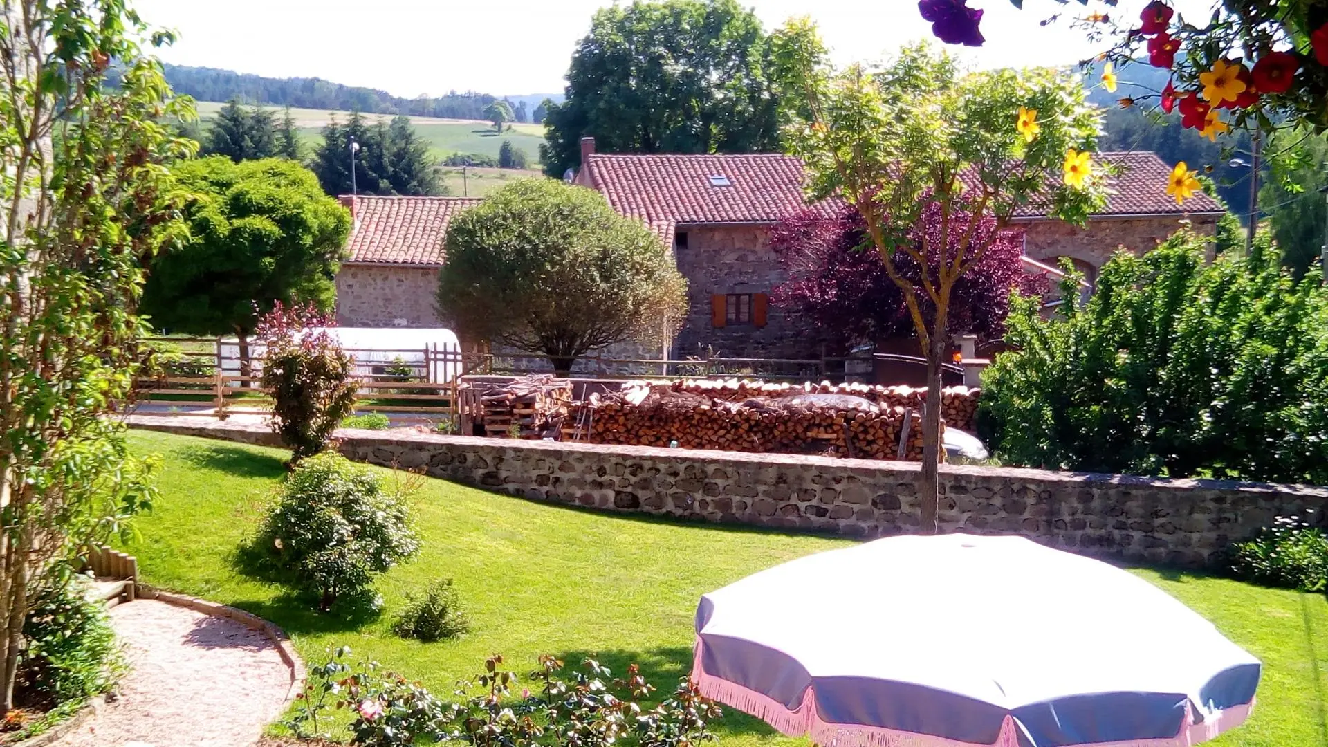 Vue à partir du séjour en juin