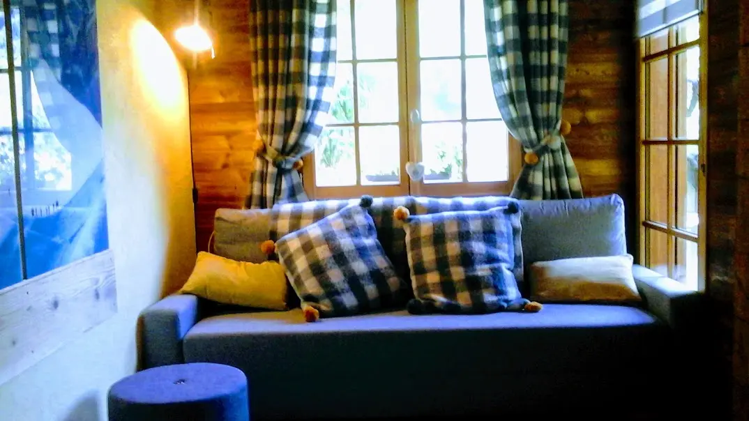 Le salon et banquette lit