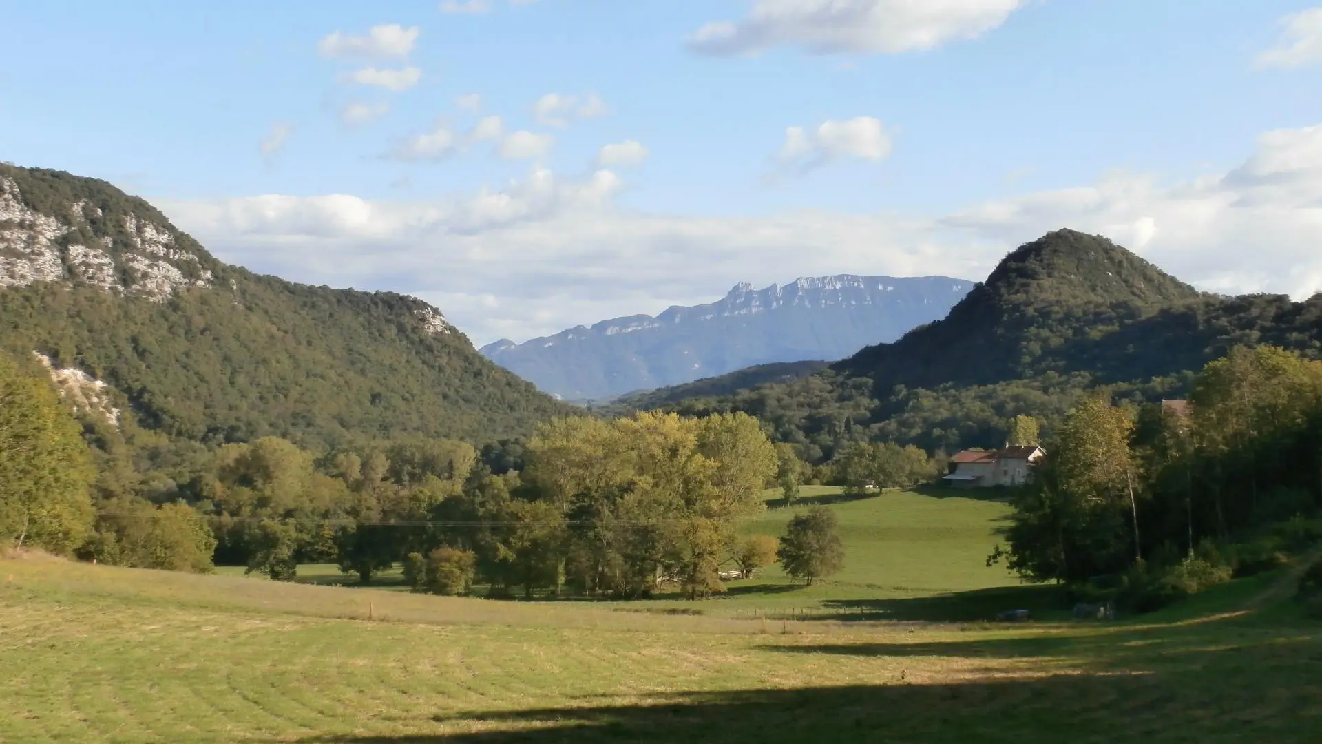 Vue sur la Dent du Chat (Savoie)