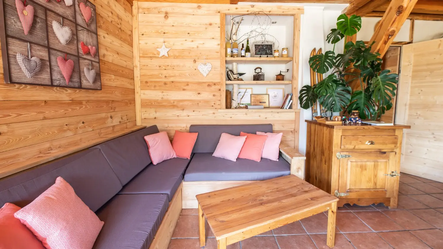 Salle à manger et détente
