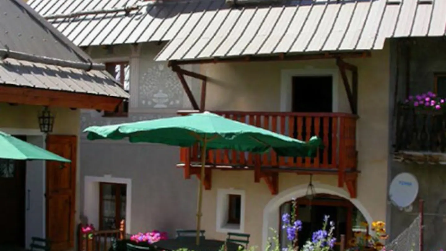4-pieces-maison-vallon-jardin1-serre-chevalier-villeneuve