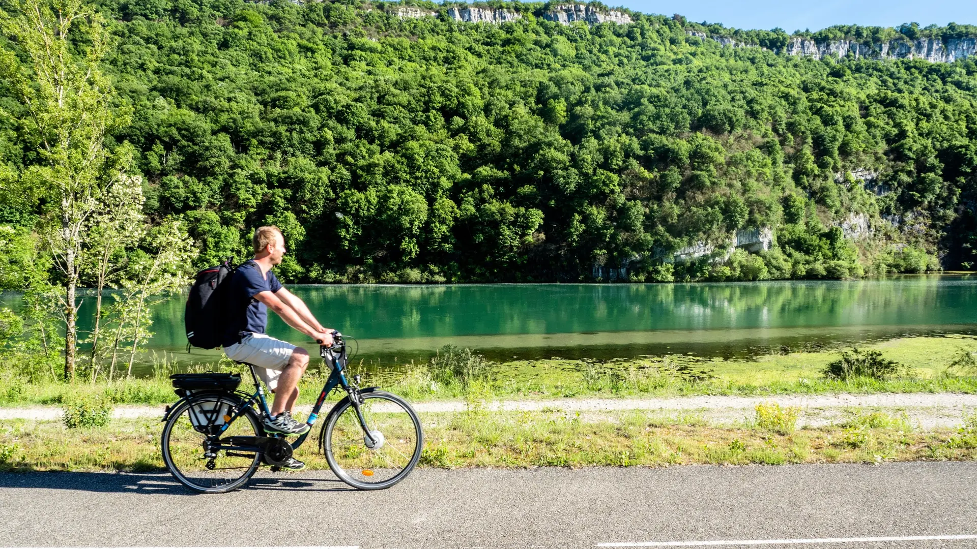 Viarhôna sur les rives du Haut-Rhône - Bugey