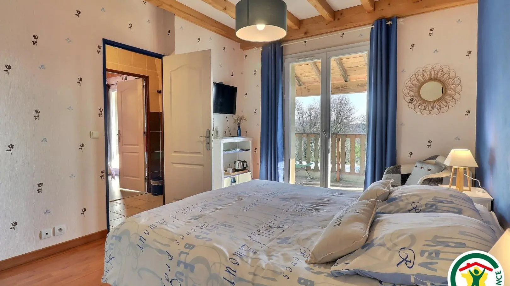 Chambre Bleuet avec un lit double (1x160x200)