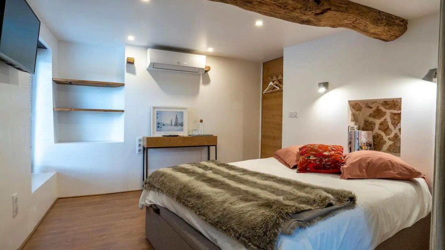 Chambre (rez-de-chaussée) Mas d'Osmeea (4 pers.) à Roquefort-les-Pins Gîtes de France Alpes-Maritimes