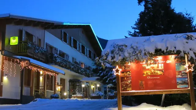 Hôtel sous la neige
