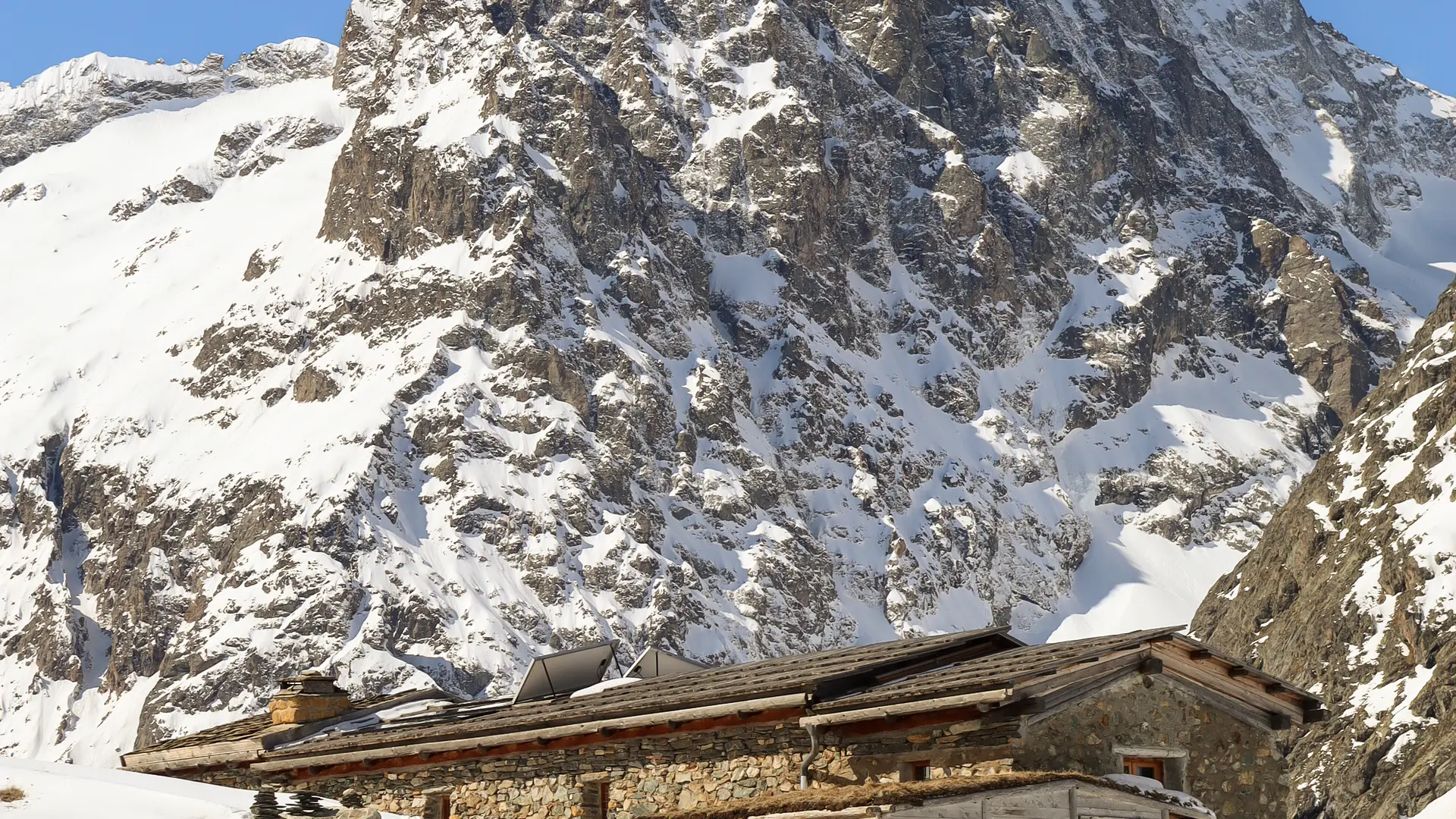 Ski de rando jusqu'au refuge