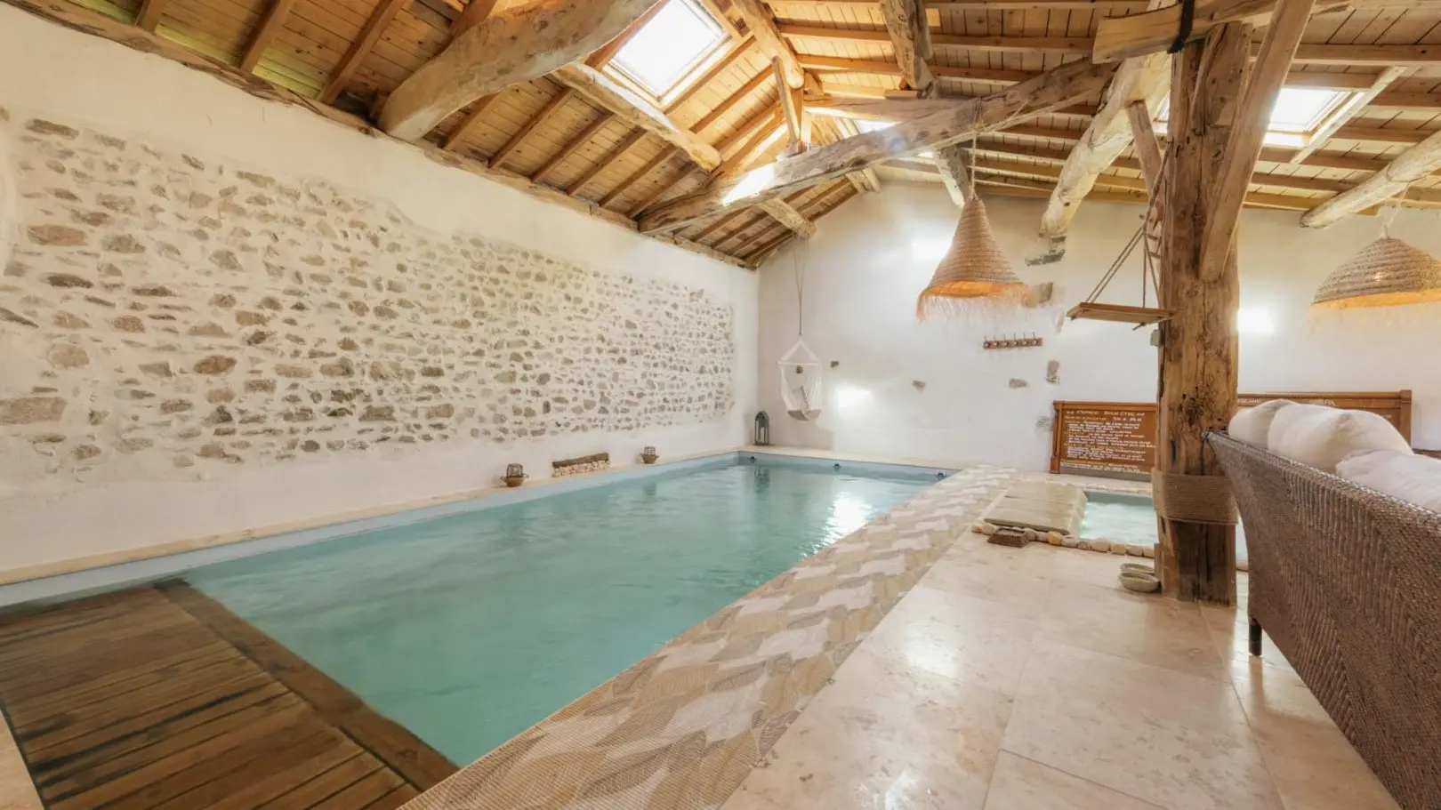 Campagne Médicis : piscine chauffée, jacuzzi, sauna privés