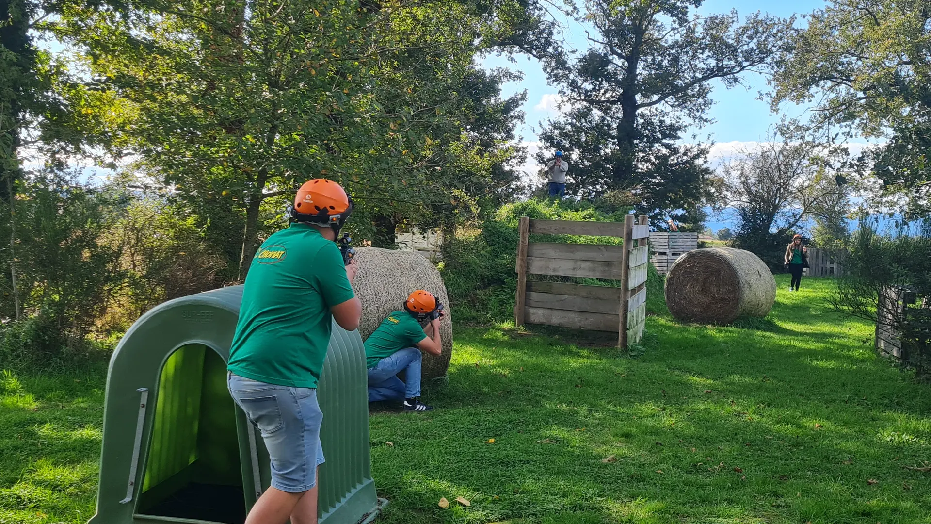 Ferme des delices foreziens,lasergame,jeux,equipes,labyrinthe,famille,amis,teambuilding,anniversaire,EJF-EVG,st cyr les vignes,Loire Forez 42