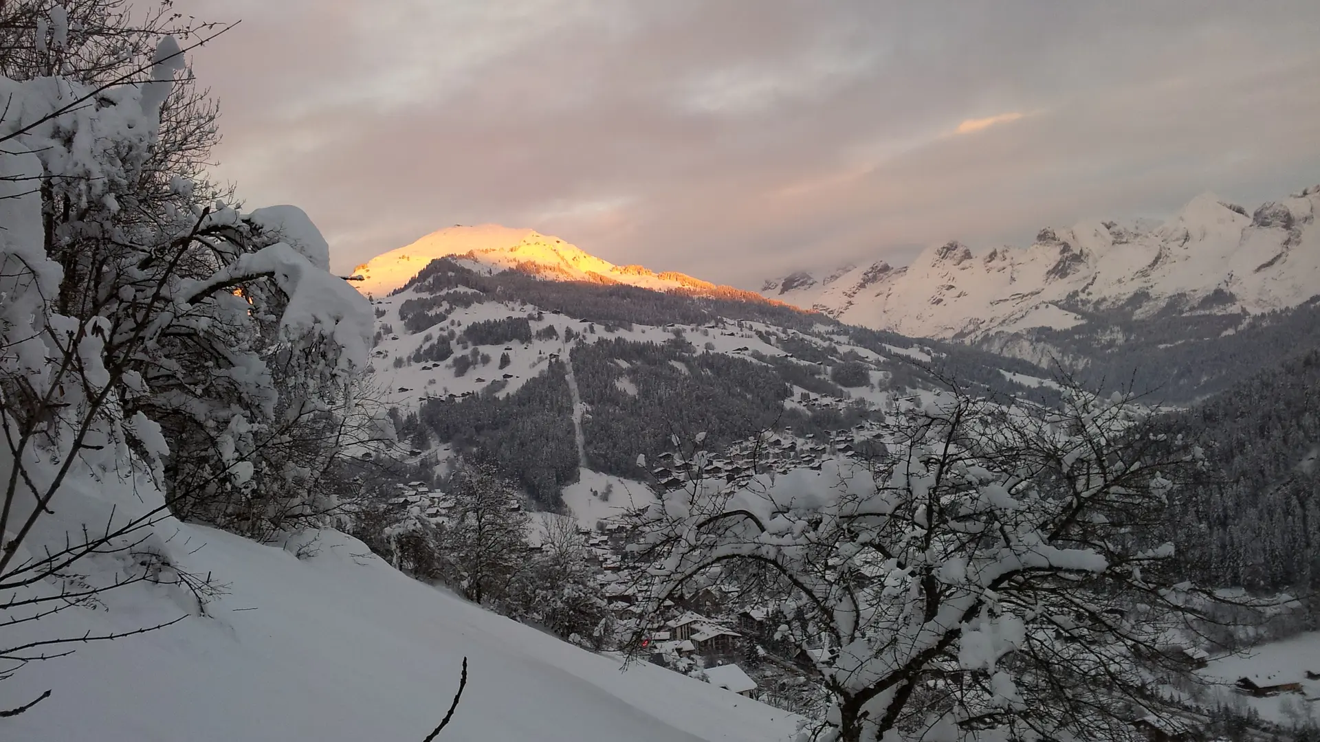 Sentiers raquettes au Grand-Bornand 27 : La Communaille Le Replain