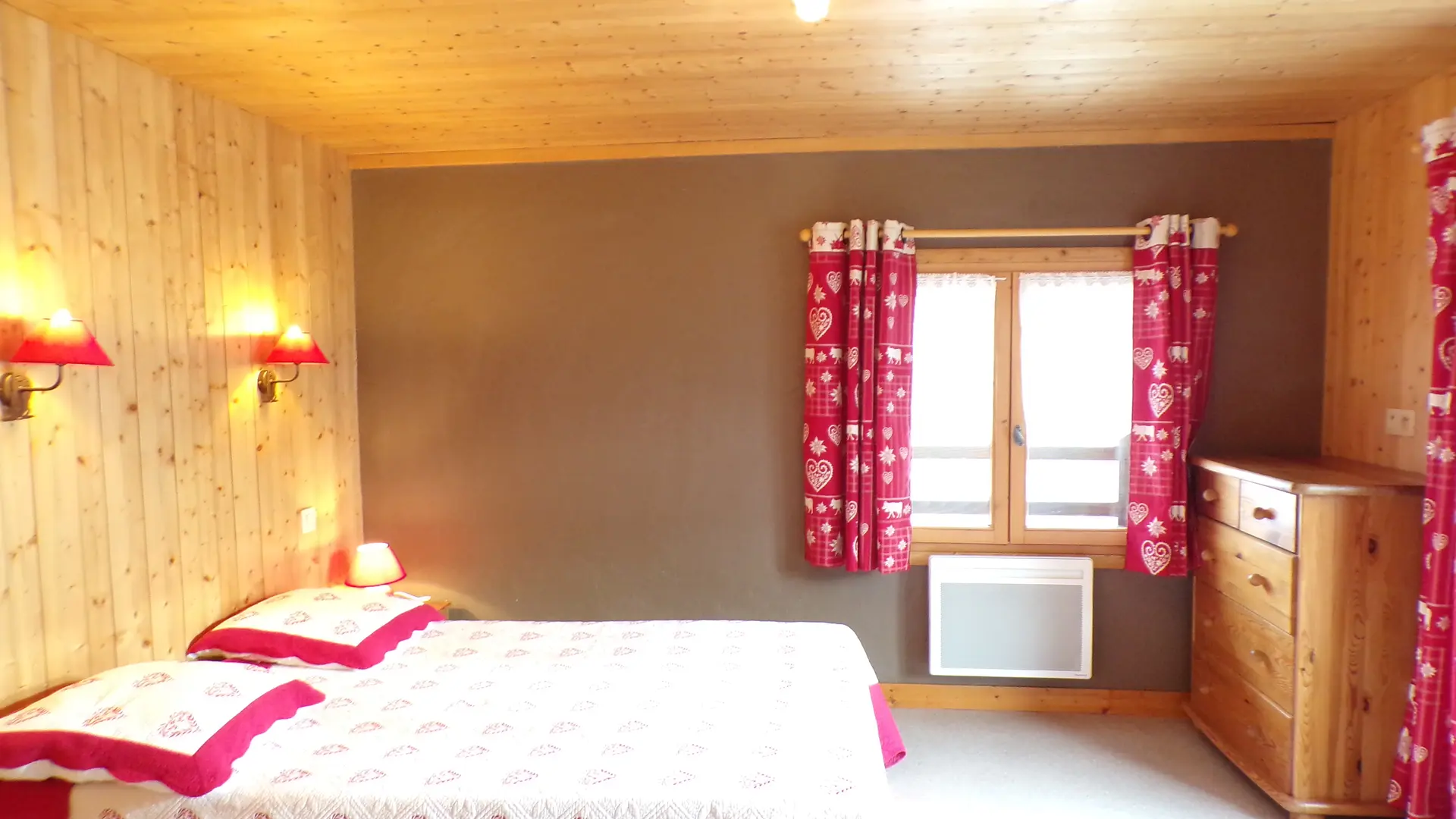 Chambre double avec fenêtre