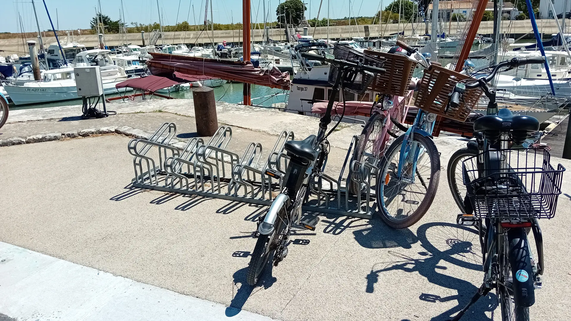 Parking vélos - Port d'Ars-en-Ré