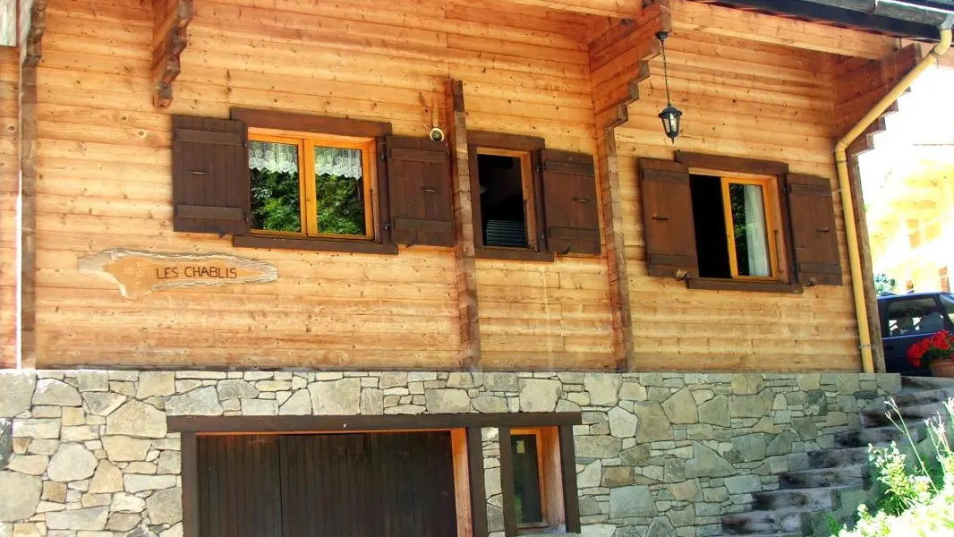 Façade est du chalet