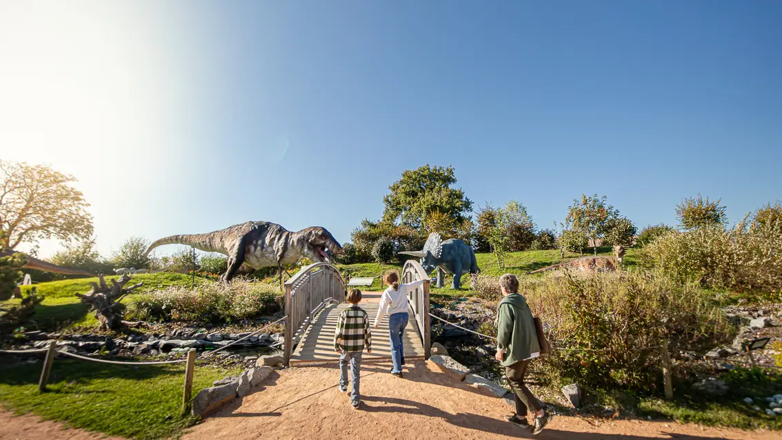 Paléopolis, la colline aux dinosaures_Gannat