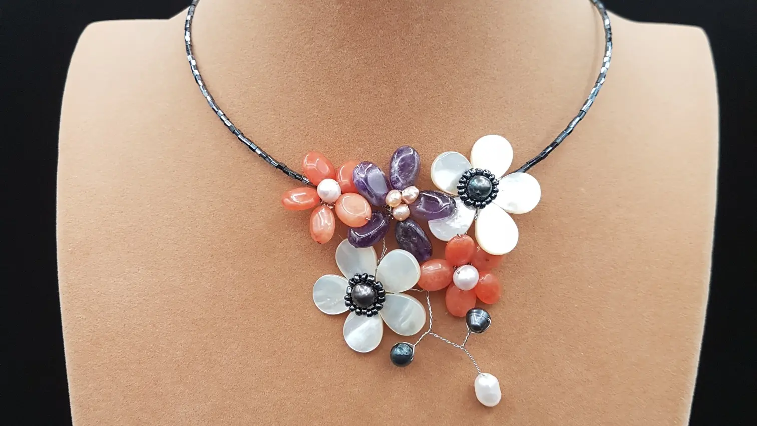 Natural stone flower necklaces by Les Bijoux de Natascha