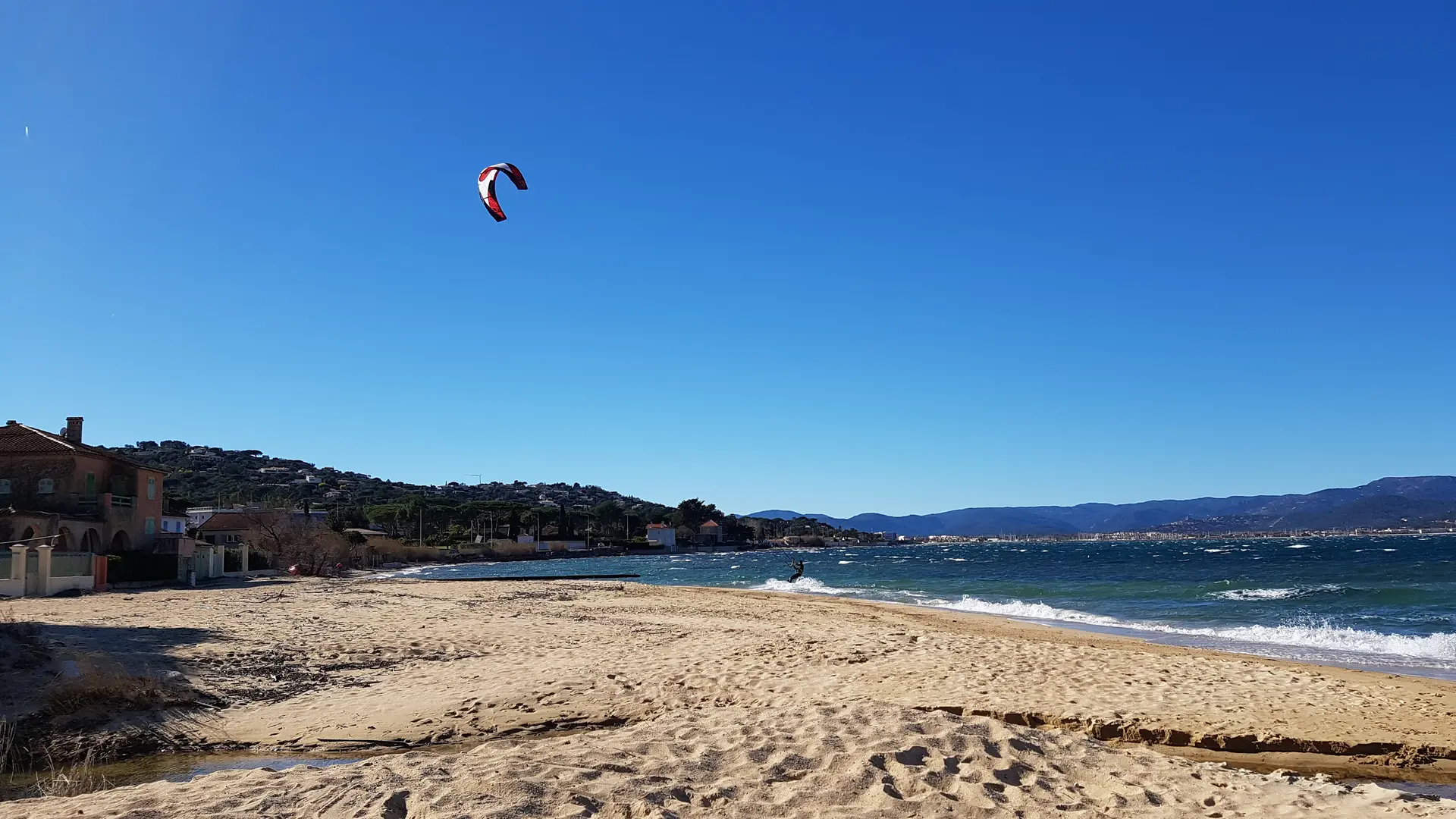 Plage de la Bouillabaisse à Gassin - https://gassin.eu