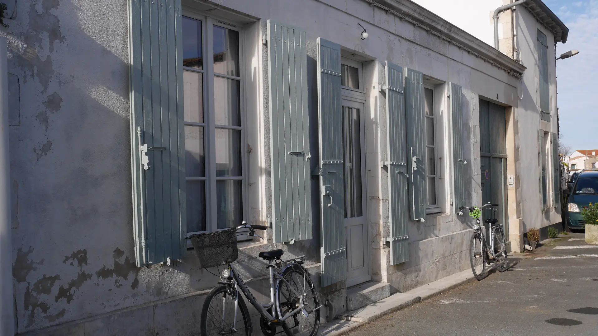 Street-facing façade