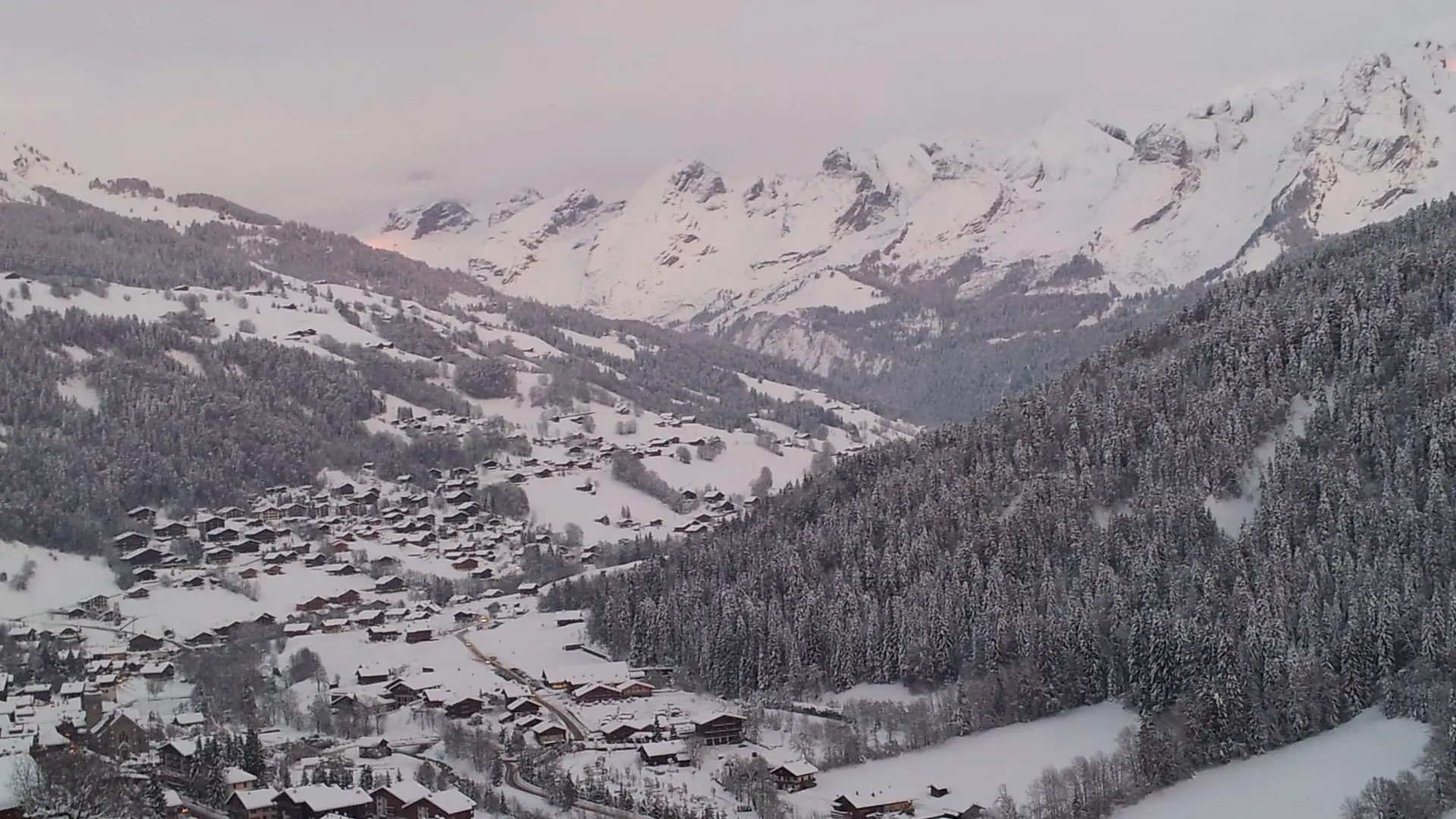 Sentiers raquettes au Grand-Bornand 27 : La Communaille Le Replain