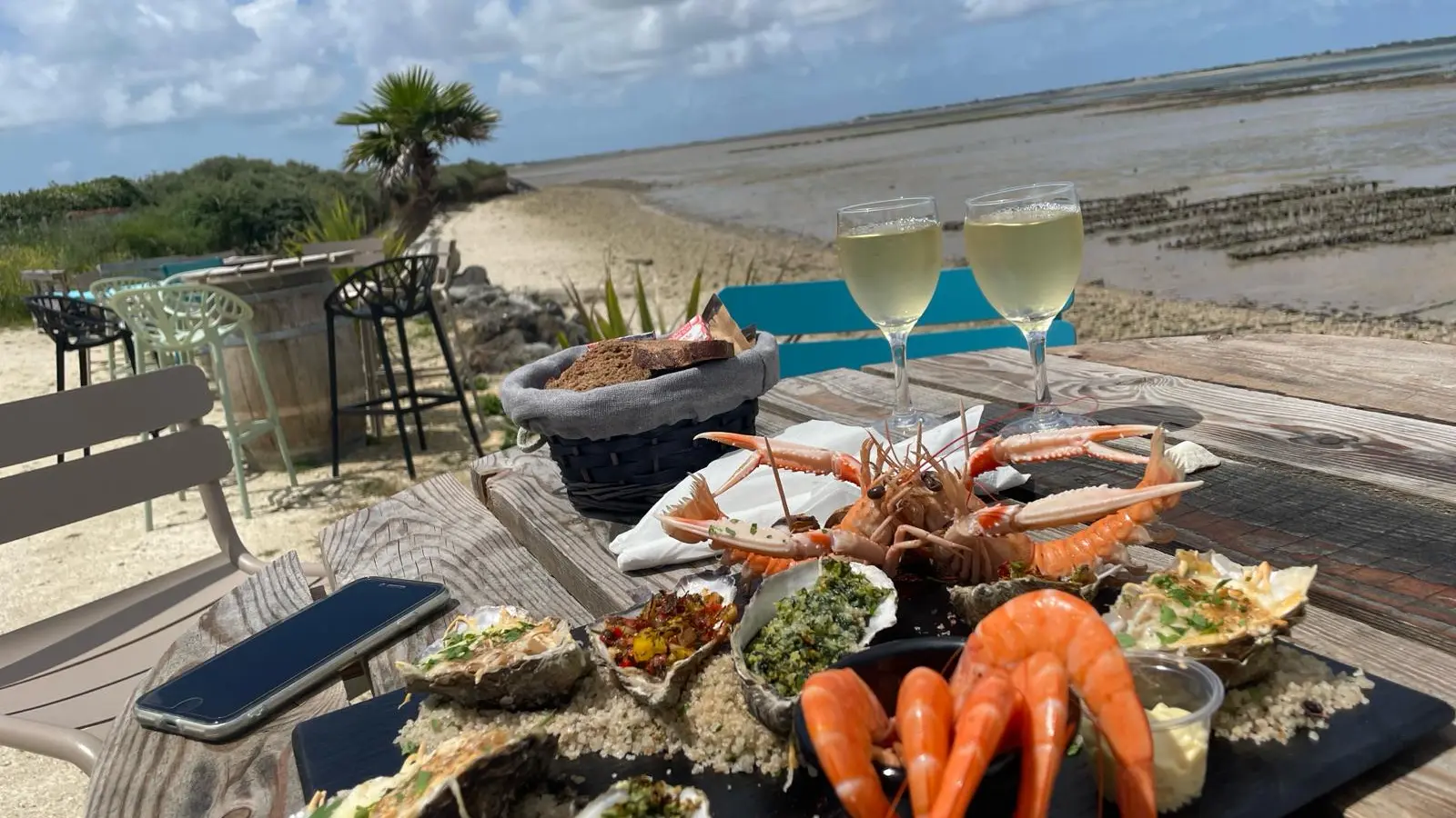 Déjeuner avec vue au QG de la Mer