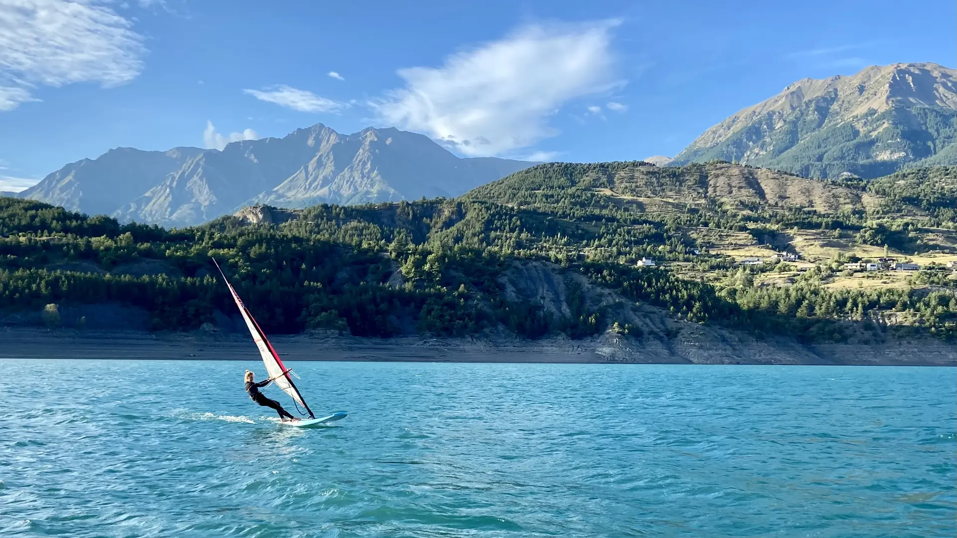 Windsurf Le SPOT Serre-Ponçon