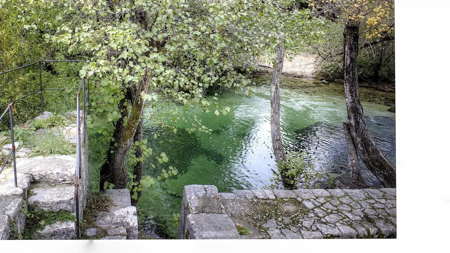 Rivière Gîte du Loup Gîtes de France Côte d'Azur Alpes-Maritimes à La Colle sur Loup