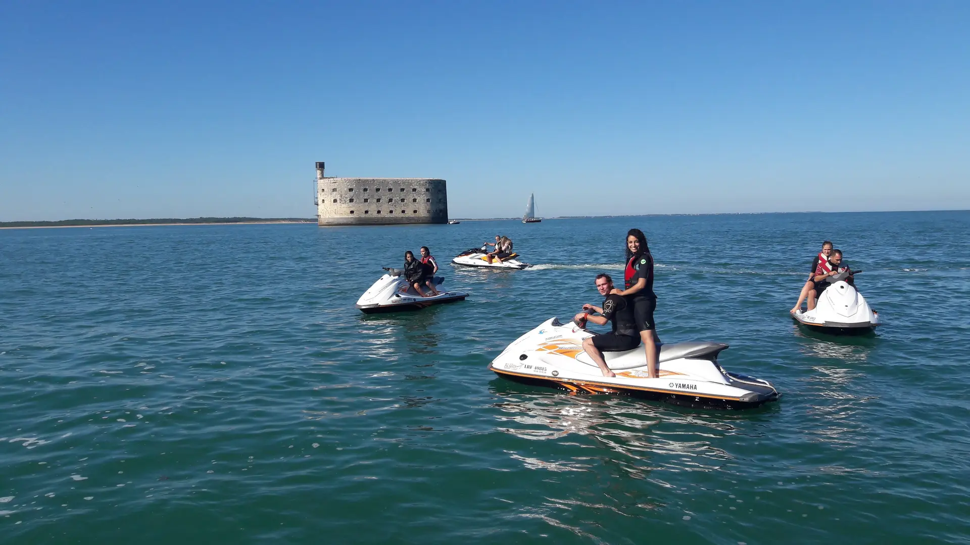 Balade en jet ski autour de fort Boyard par Ré Glisse