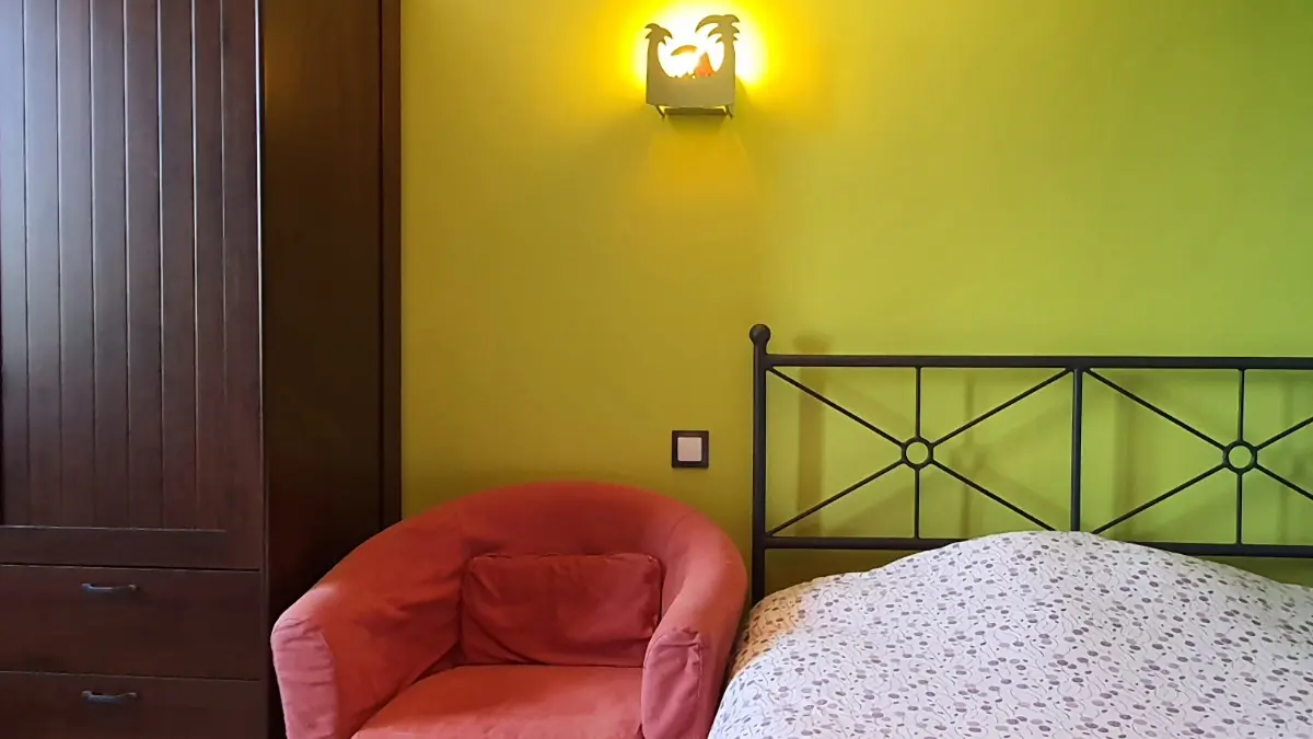 Gîte le Bois de L'étang - Chambre Le Toucan - 1er étage