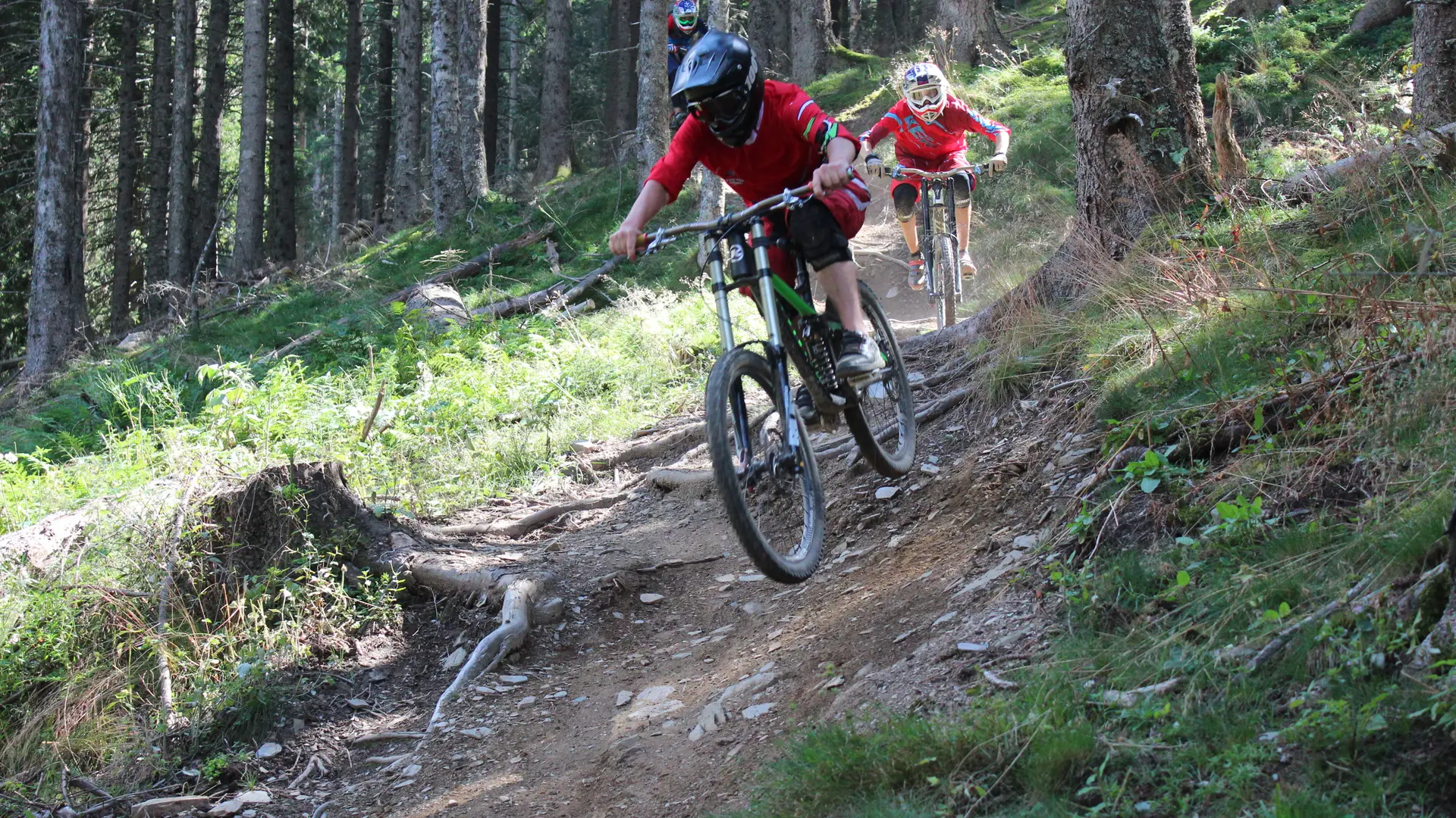 VTT de descente aux 7 Laux