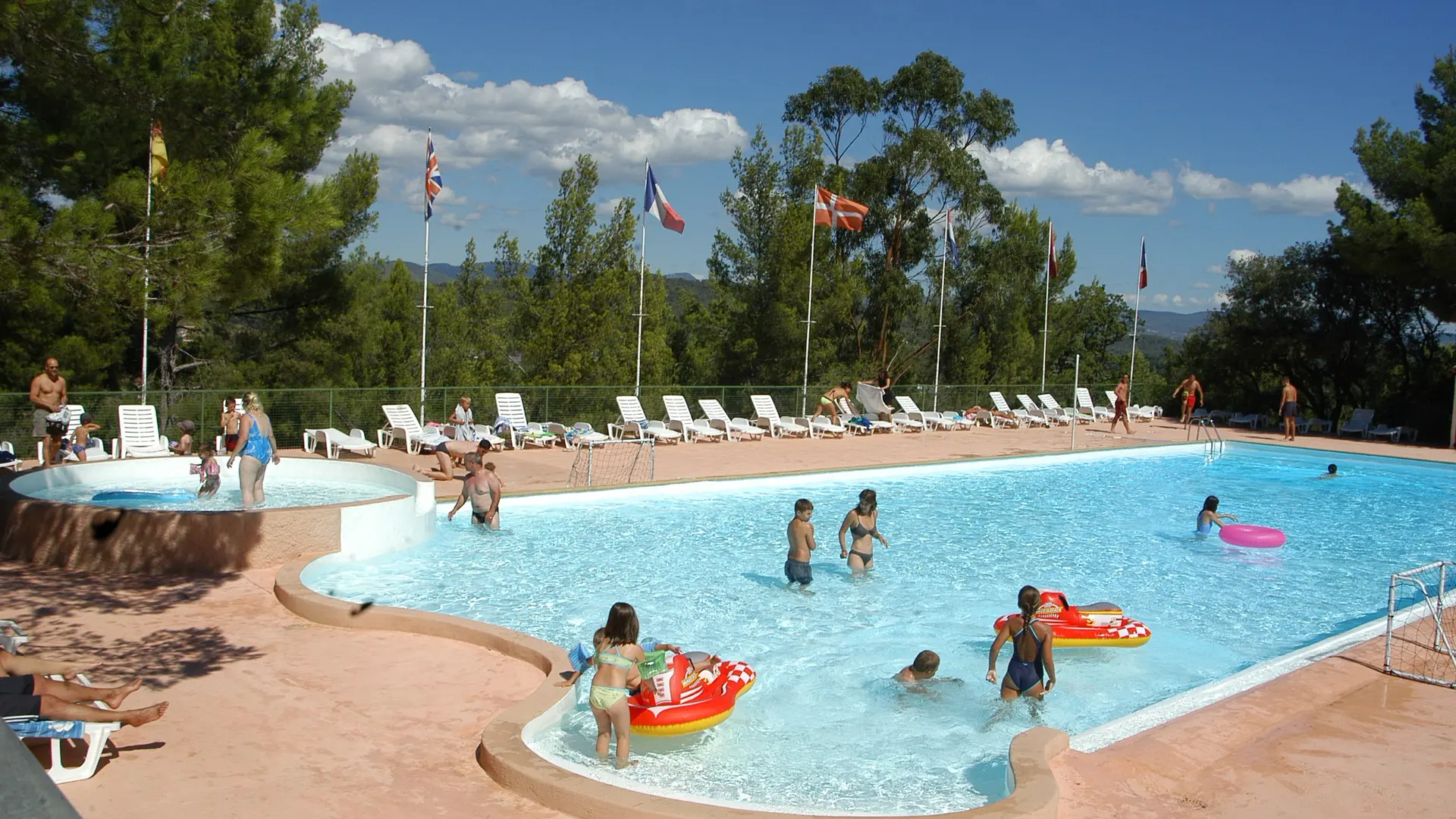 Piscine Bois de Mont Redon