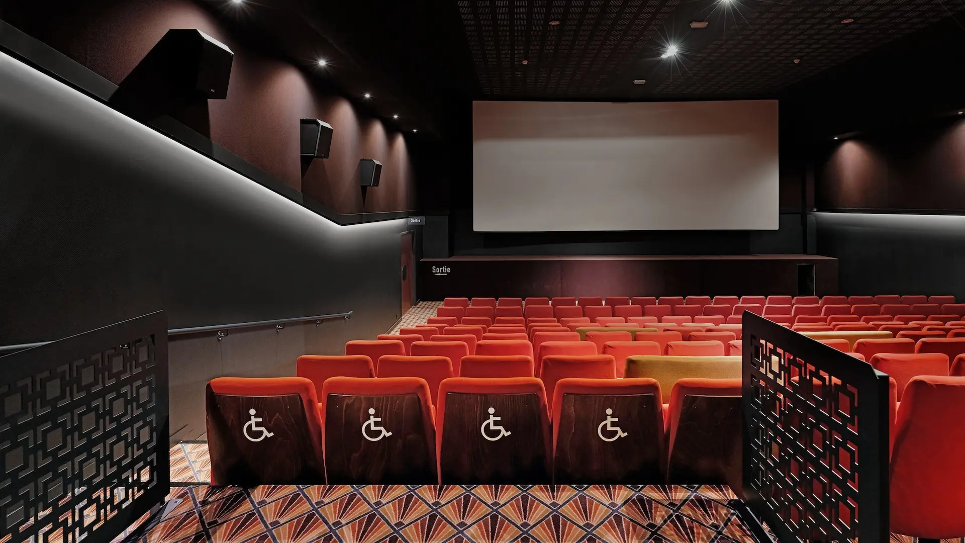 Salle 2 - 191 places + 5 PMR