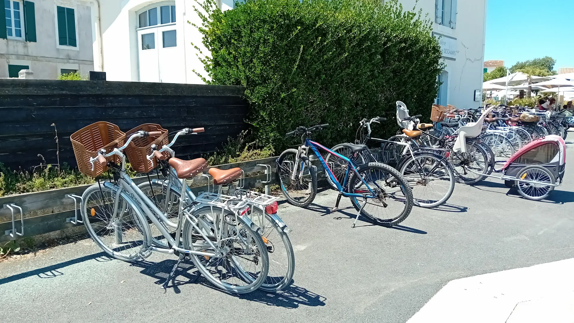 Parking vélos - Derrière l'ancienne gare