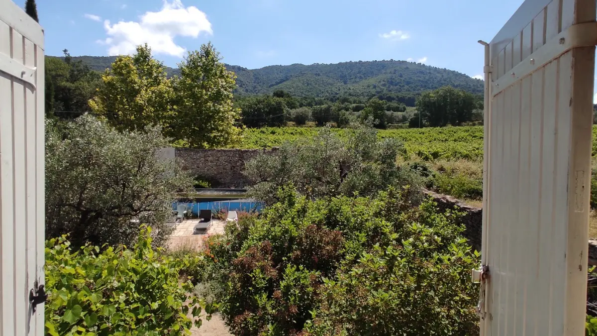 Domaine du Chêne Vert - Gîte La Bergerie - Vue depuis la chambre
