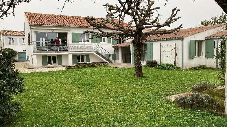 Großes Familienhaus