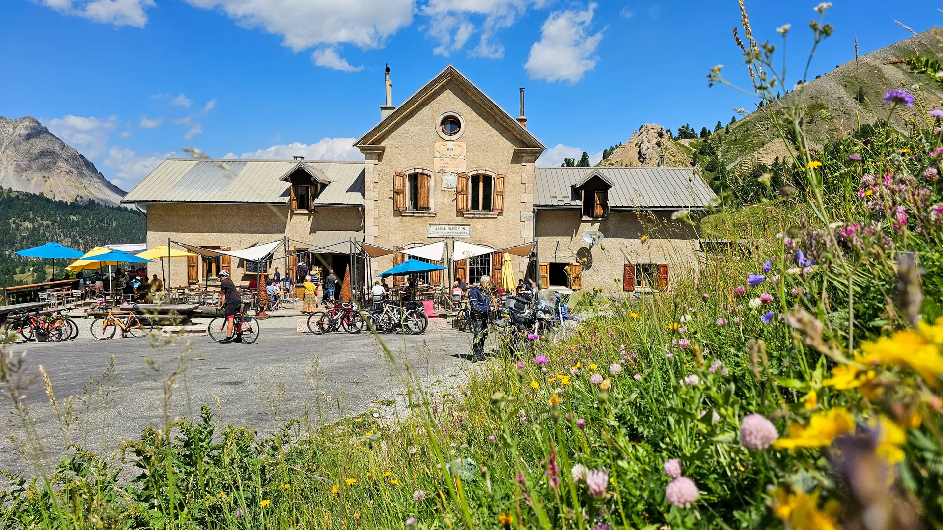 Refuge Napoléon - Izoard en été