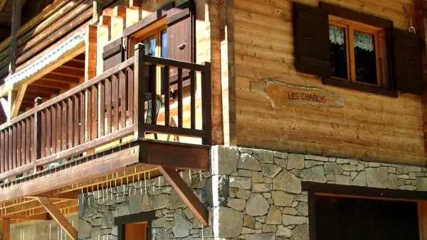 Façade est du chalet