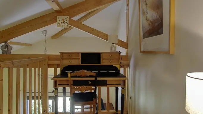 Bureau chambre Chant d'oiseaux
Le Grand Noyer Ambronay