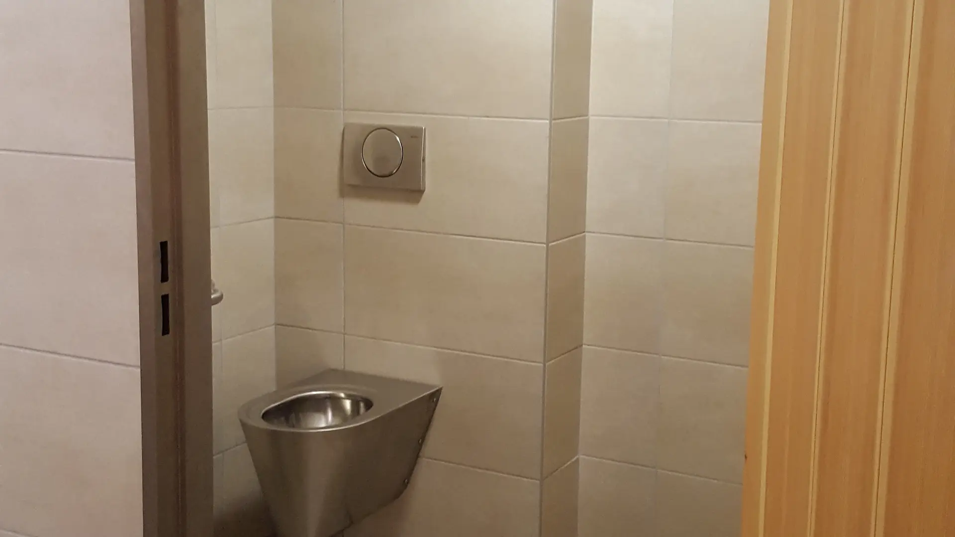 Toilettes publiques