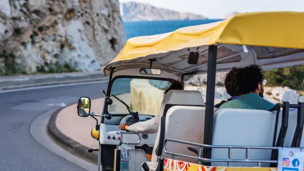 Balade en tuk tuk autour de Notre Dame et petit Panier