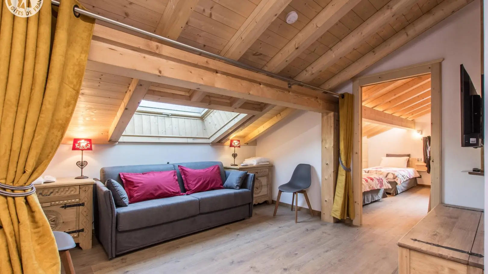 Mezzanine avec canapé convertible et Tv